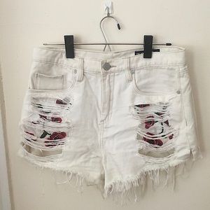 High rise white with red roses shorts size 28